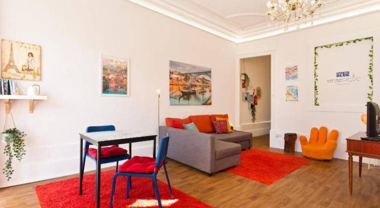 Charming apartment with terrace & yard | Next to Porto Cathedral | Suitable for remote work | Dogs allowed in Porto