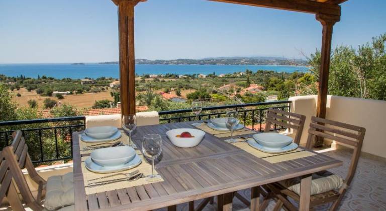 Διαμέρισμα Petrothalassa