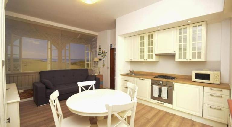 Apartment with patio | Good for workation — photo 3