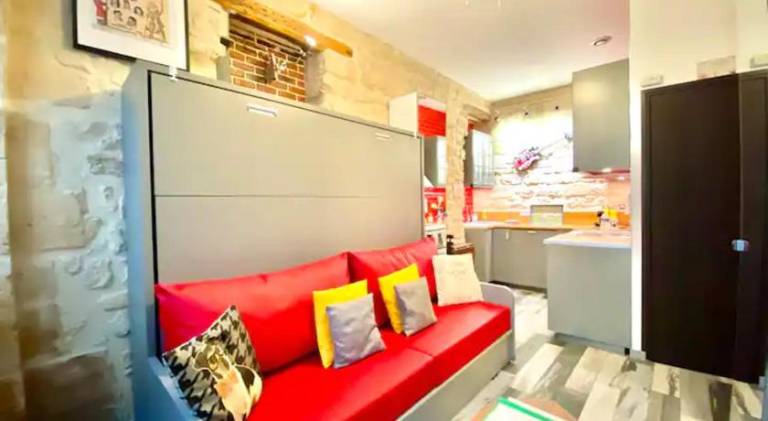 Apartment with 1 room for 2 persons in Clichy