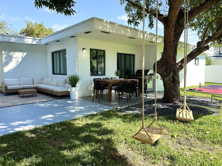 House  Aventura