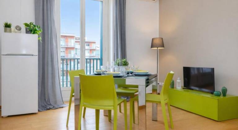 Fully equipped apartment with terrace | Next to Milano Centrale railway station | Good for workation | Pet-friendly in Milan