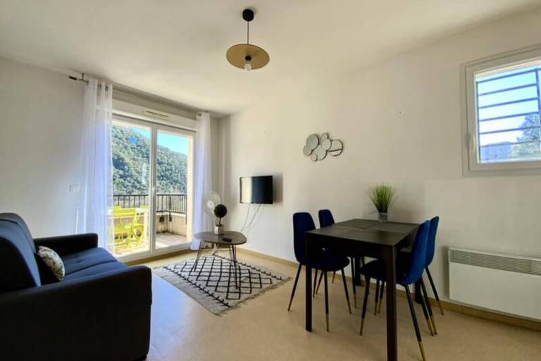 Apartment with terrace & pool | Dogs allowed — photo 2