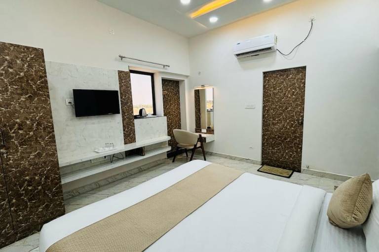 Hotel Shri Tulsi Residency
