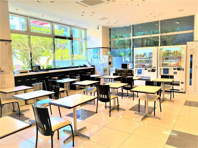 Toyoko Inn Okinawa Naha Omoromachi Ekimae — photo 3