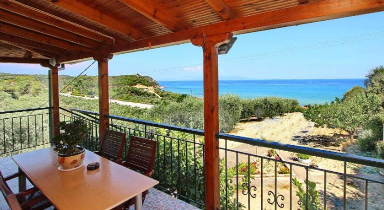 House with yard, terrace & BBQ | Perfect for remote work | Pet-friendly in Kavala