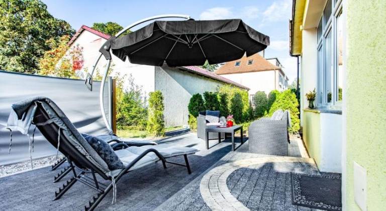 Rental apartment with terrace, barbeque & garden in Mielno