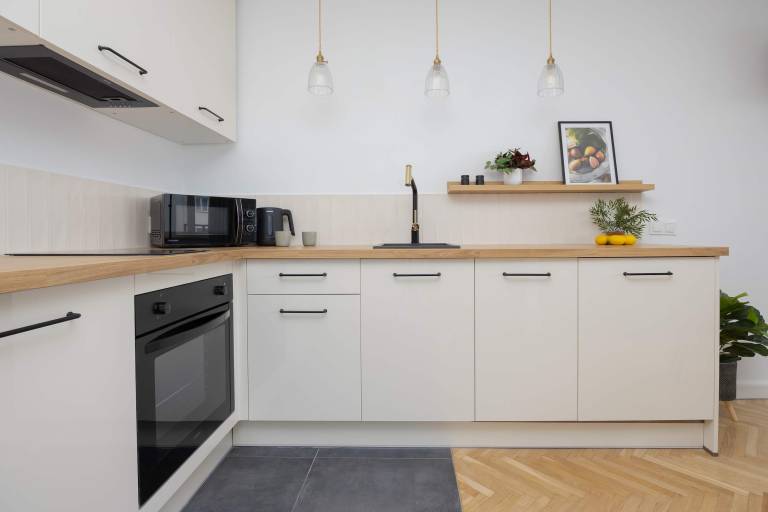Child-friendly studio with fast internet | Near Palace of Culture and Science | Dogs allowed — photo 3