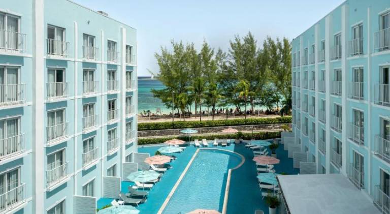 Courtyard by Marriott Nassau Downtown/Junkanoo Beach — photo 4