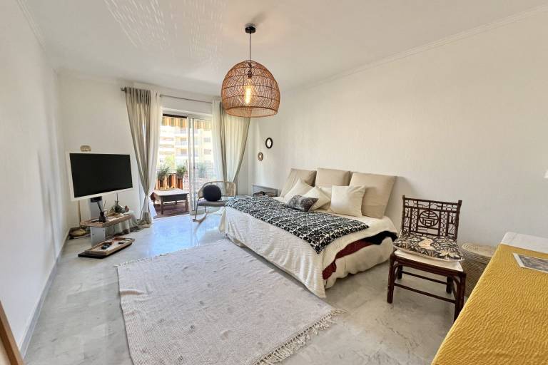 Apartment for 2 with balcony near park