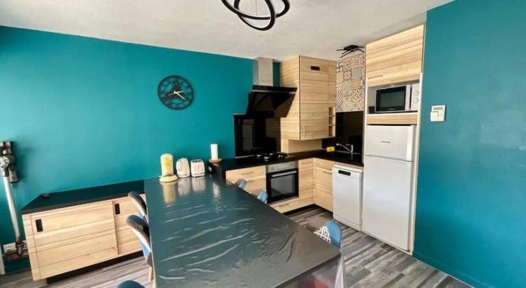 Pleasant vacation home with pool | Pet-friendly — photo 3