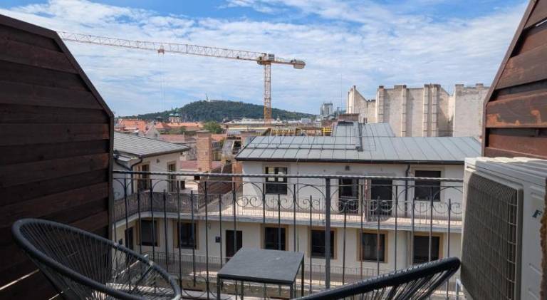 Rental apartment with terrace | Next to Great Market Hall — photo 2