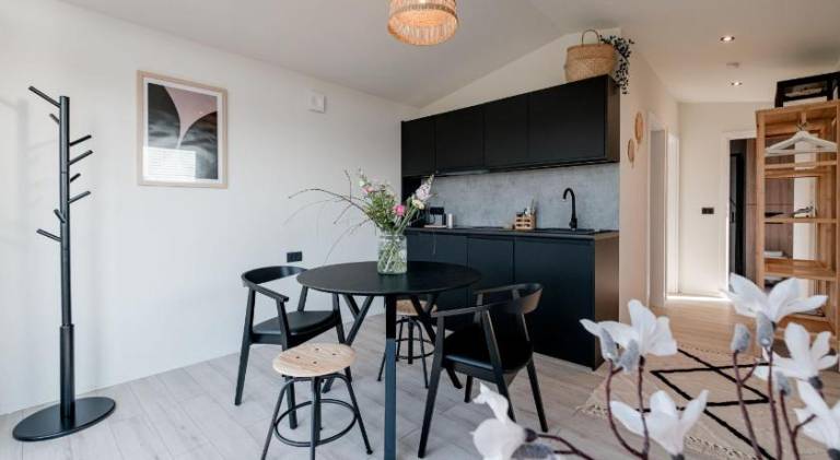 Charming house with garden, terrace & jacuzzi | Pets allowed — photo 4
