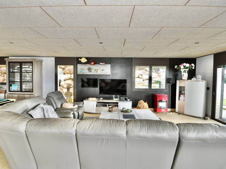 Modern chalet with private pool for 14 ppl. — photo 5
