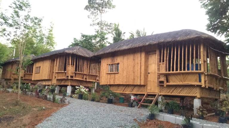 House with patio, garden & BBQ — photo 4