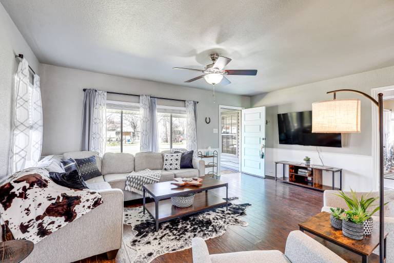 5 Mi to Belton Lake: Home w/ Large Yard! — photo 4