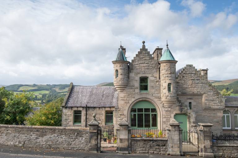 House  Selkirk