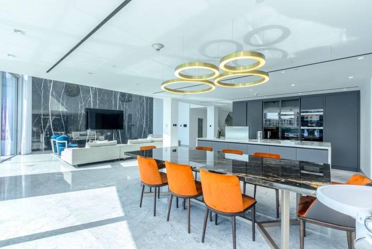 Villa  Jumeirah Beach Residence