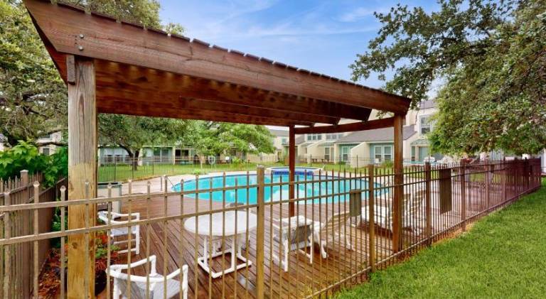 Apartment with pool | Pets allowed — photo 5
