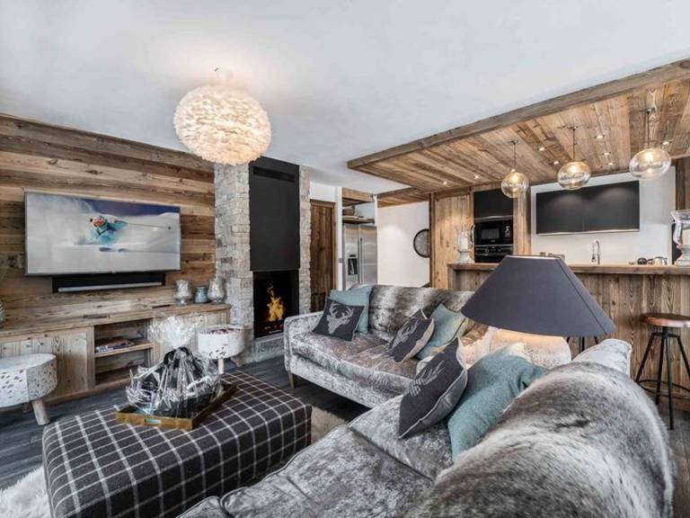 Luxurious Duplex Apartment with Mountain Views - 4 Bedrooms/4 Baths, Sleeps 10 — photo 2