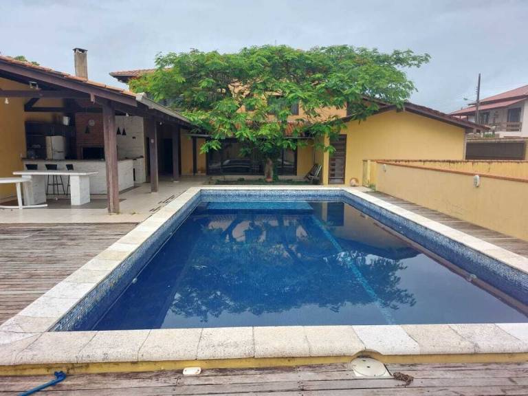 House Praia da Enseada