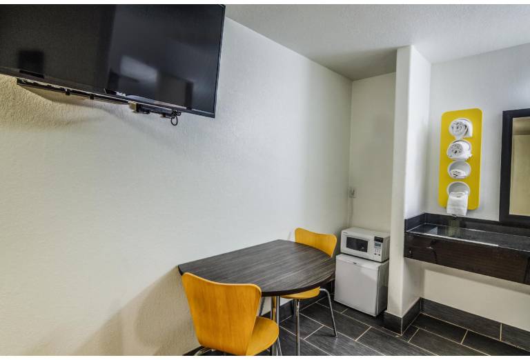 Motel 6 Childress, TX — photo 5