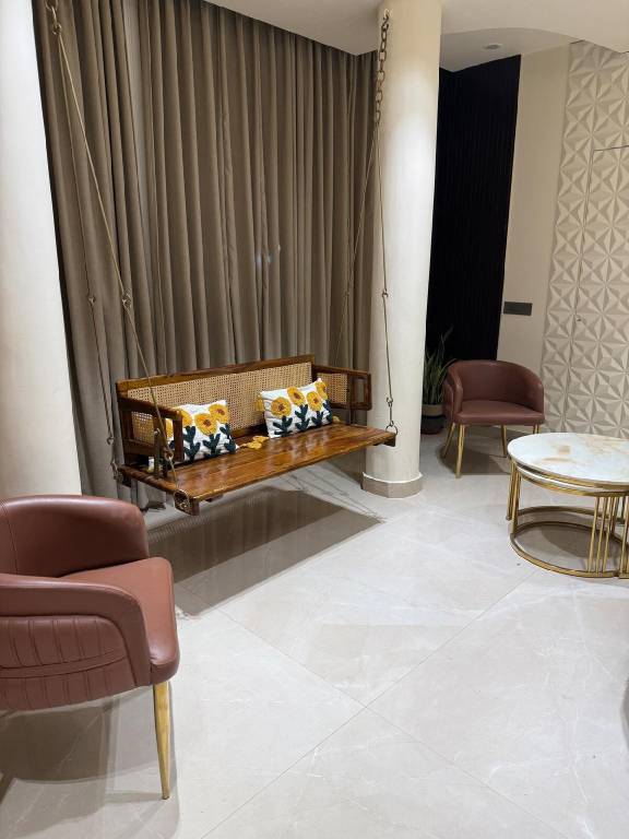 A spacious 3BHK in Lajpat Nagar near market. — photo 5