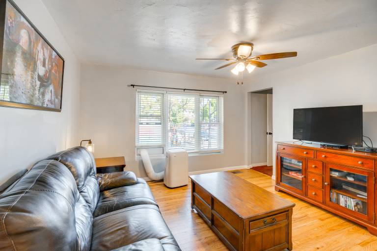 Apartment  Old Colorado City