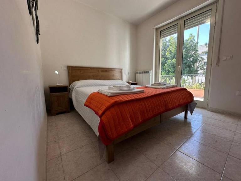 Dedicated room with 1 room for 3 persons — photo 4