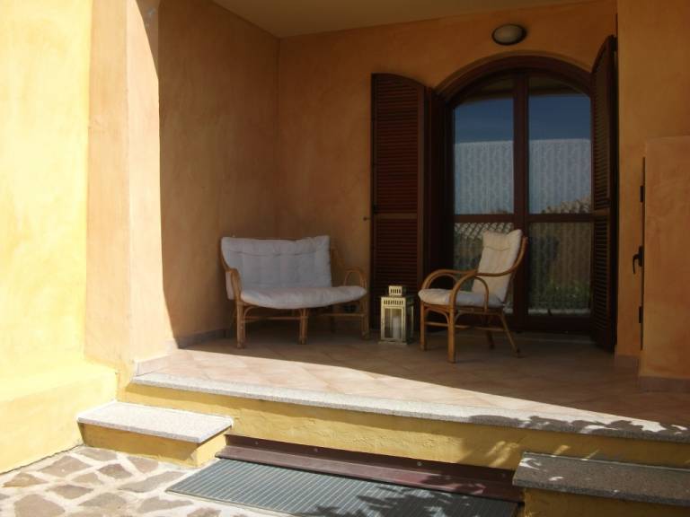Apartment with terrace — photo 2