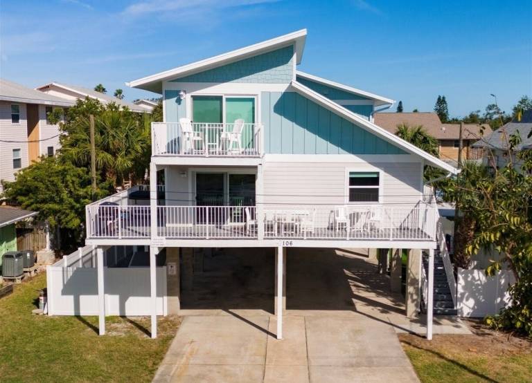House  Indian Rocks Beach