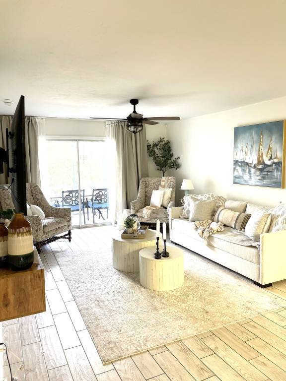Condo North Naples
