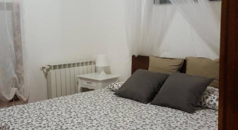 Holiday apartment with pool, hot tub & grill in Vinci