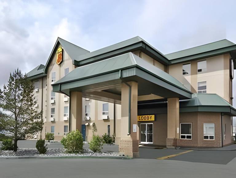 Super 8 By Wyndham Edmonton International Airport in Leduc, AB