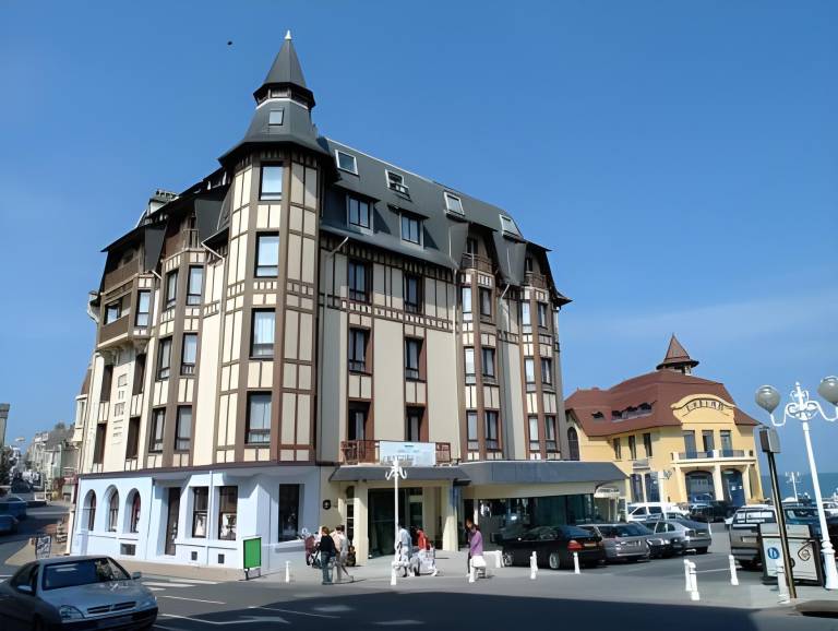 Hotel Des Bains in Granville