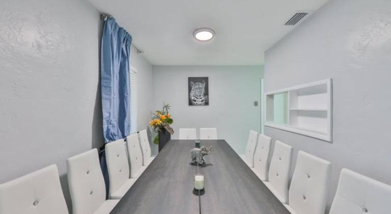 Nice vacation home with pool | Suitable for remote work | Pets allowed in Melrose