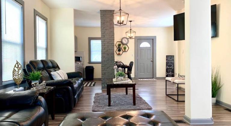 House | Dogs allowed in Niaga