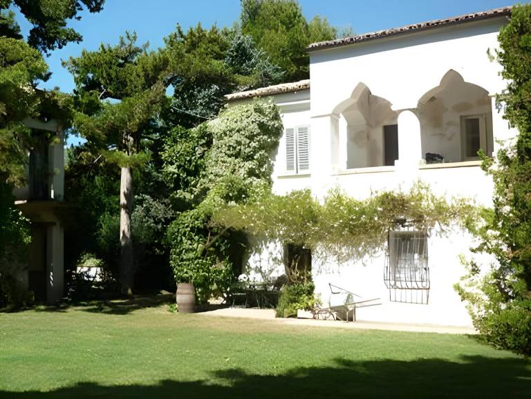 Agriturismo "Borgo Madonna degli Angeli" - charming cottages in the gardens ! in Pescara