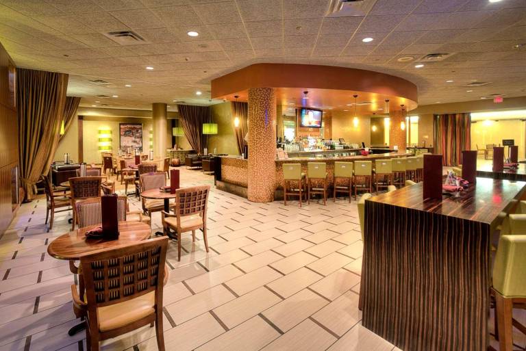Florida Hotel & Conference Center in the Florida Mall — photo 5