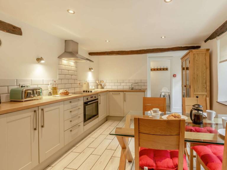 Fully equipped nice cottage with yard | Dogs allowed — photo 5