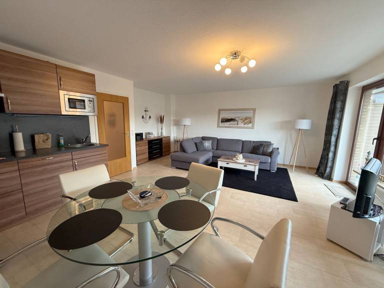 Komfortable Ferienwohnung mit überdachtem Balkon, nah am Strand von Grömitz — photo 4