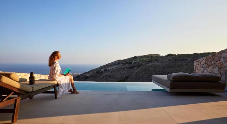 Villa with garden, pool & jacuzzi | Dogs allowed — photo 2