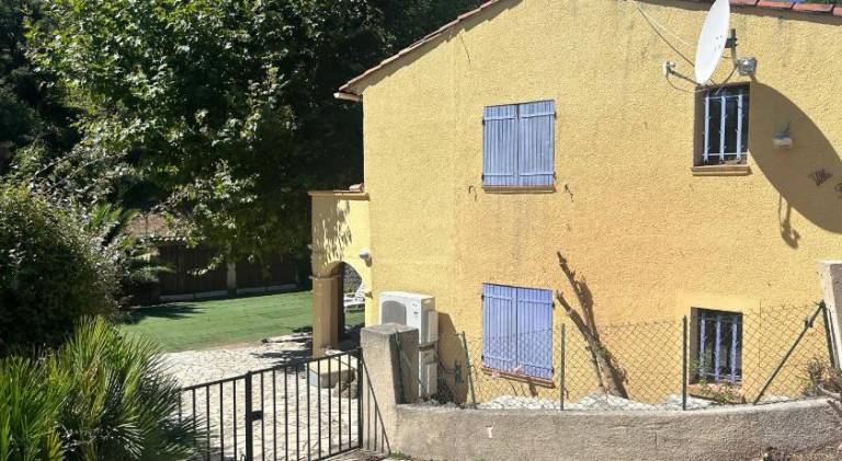 Holiday apartment with 2 rooms for 6 persons in Sainte-Maxime