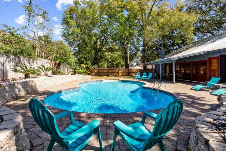 4527 Whisper Way