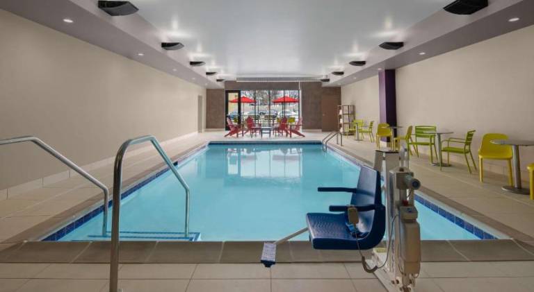 Home2 Suites Des Moines at Drake University — photo 3