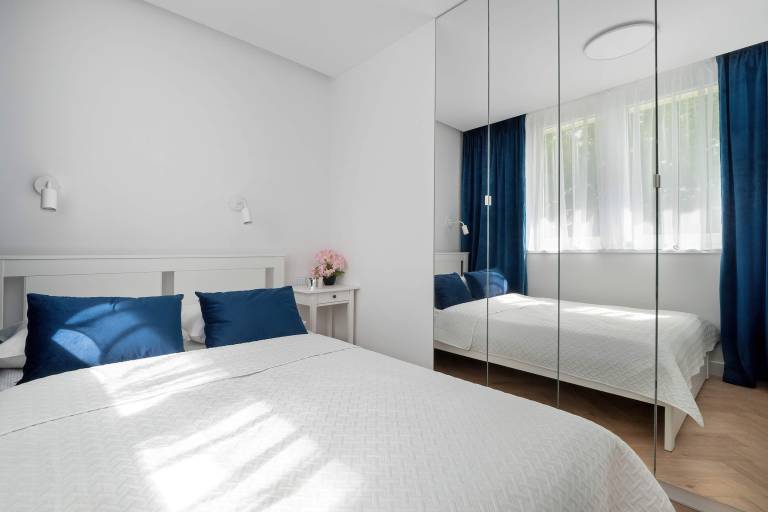 Franciszka ska 66 68 d Blue and White Apartment Balcony — photo 2