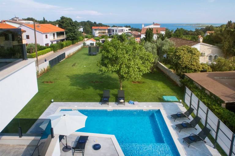 Luxury Villa Costanea with Pool — photo 3
