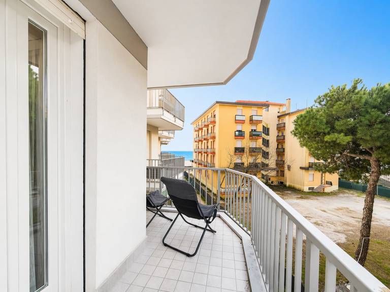 Holiday apartment with patio | Beach nearby | Pet-friendly — photo 4