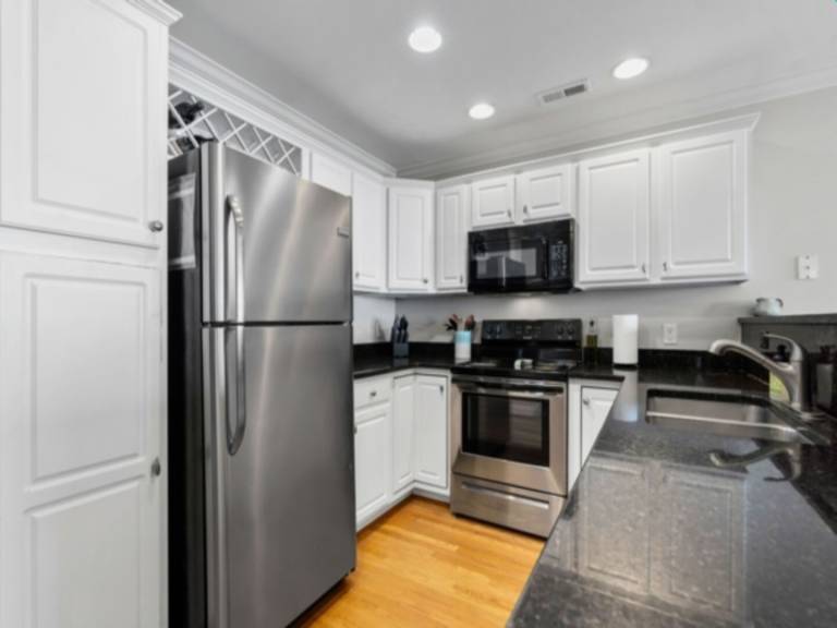 Child-friendly house with patio & garden | Next to the beach | Dogs allowed — photo 4