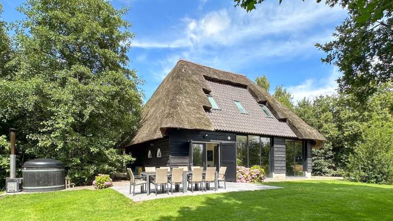 160 m&sup2; Ferienhaus